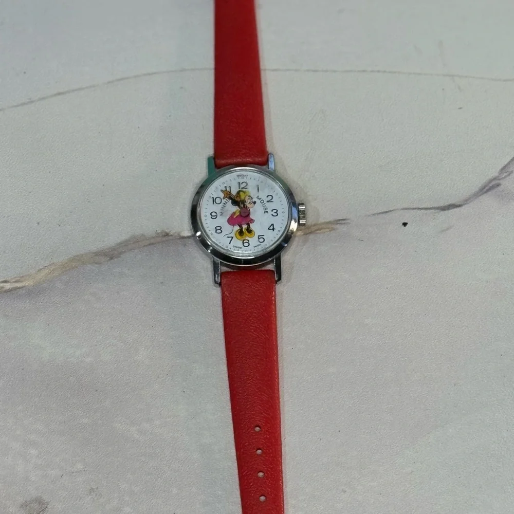 Vintage Wind Up Minnie Mouse Watch-WORKING​​